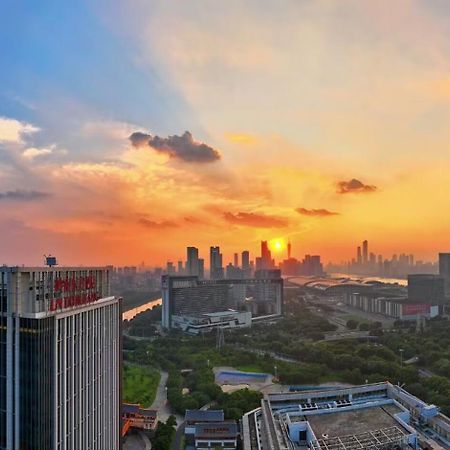 Guangzhou Pazhou Ln Dongfang Hotel Exteriör bild